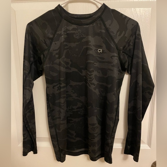 Gap Dri-Fit Long Sleeve Shirt - Picture 1 of 2